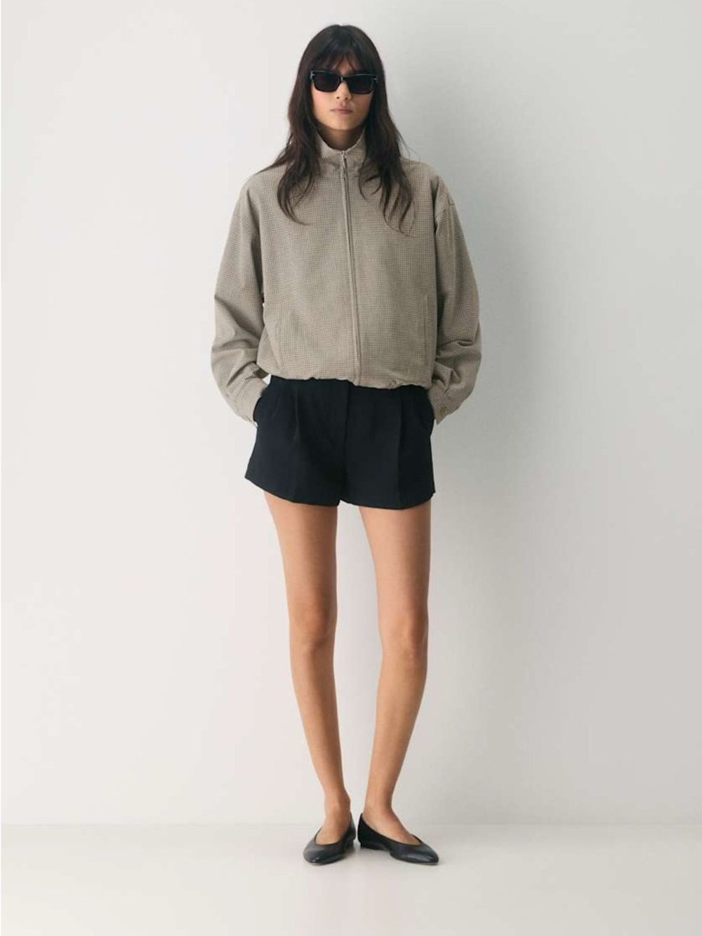 NWOT Artizia The Effortless Short™ Mini - Crepette™ in black size 8